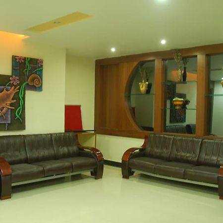 Hotel Sitara Royal Hyderabad Exterior photo