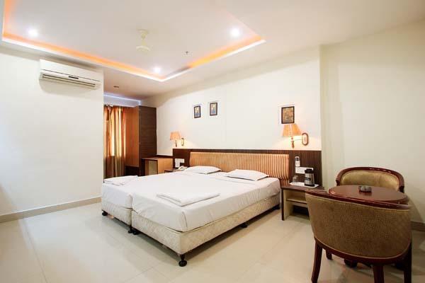 Hotel Sitara Royal Hyderabad Exterior photo